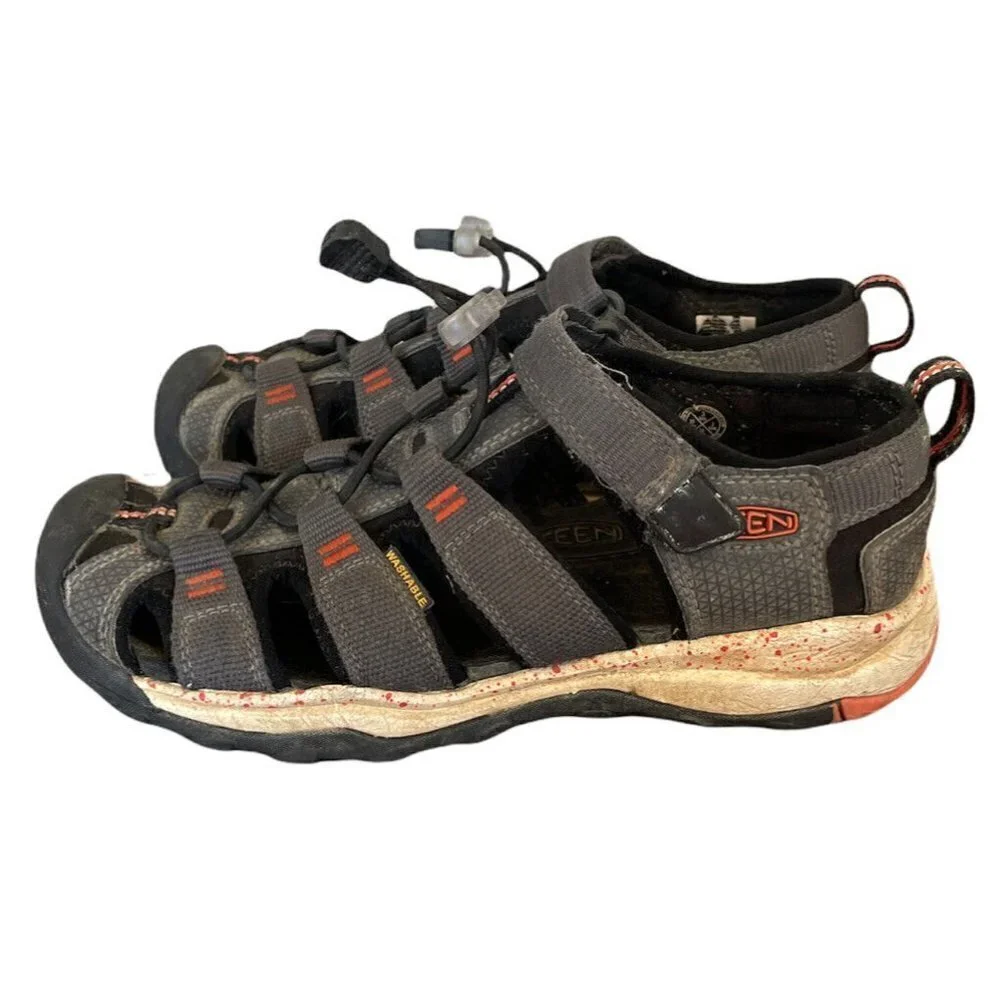 Keen Boys Youth Newport Gray Waterproof SANDALS Size 3 WASHABLE Fishing Shoes